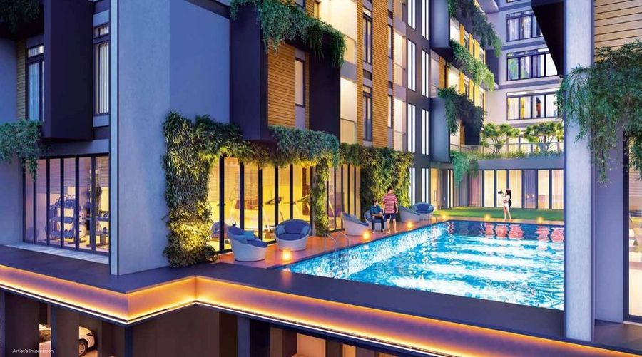 Swimming pool